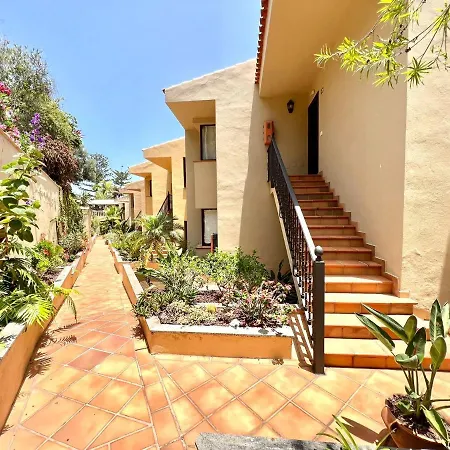 Estandar Un Con Estupenda Vista Y Piscina, Playa Roques Apartamento